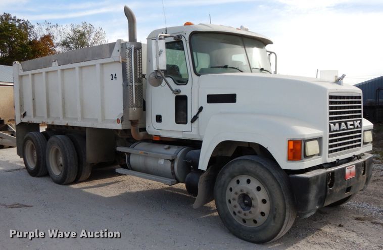 image for item FG9512 2007 Mack CNH613  dump truck