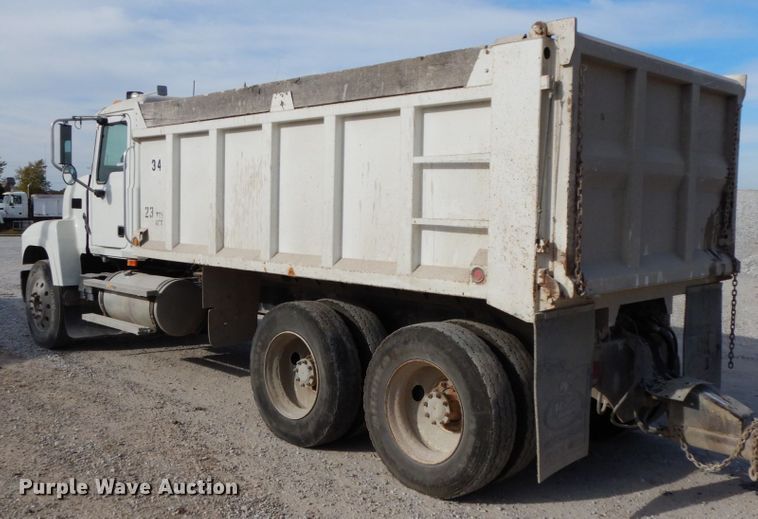 image for item FG9512 2007 Mack CNH613  dump truck