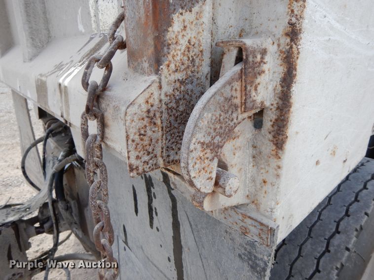 image for item FG9512 2007 Mack CNH613  dump truck