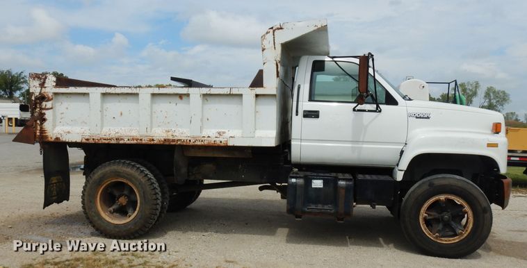 image for item FN9452 1994 Chevrolet Kodiak C5500  dump truck