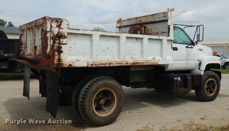 image for item FN9452 1994 Chevrolet Kodiak C5500  dump truck