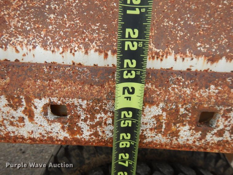 image for item FN9452 1994 Chevrolet Kodiak C5500  dump truck