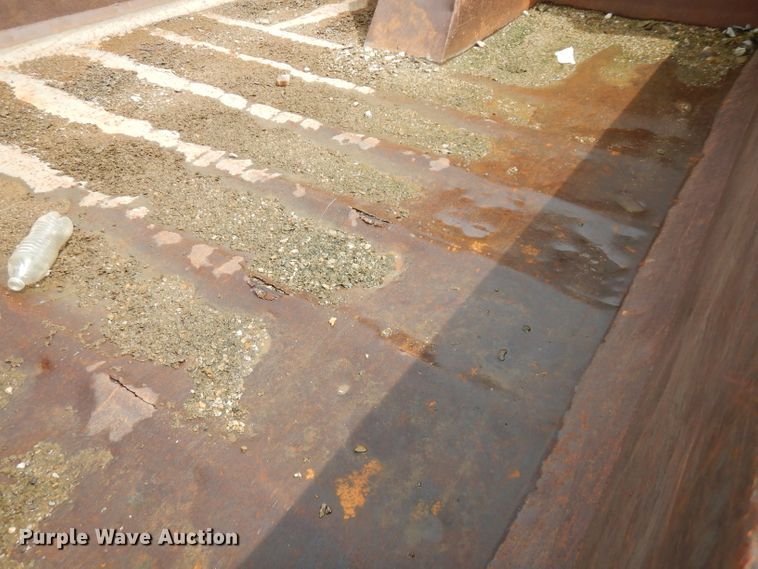 image for item FN9452 1994 Chevrolet Kodiak C5500  dump truck