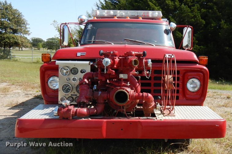 image for item FR9166 1978 Ford F700  pumper fire truck