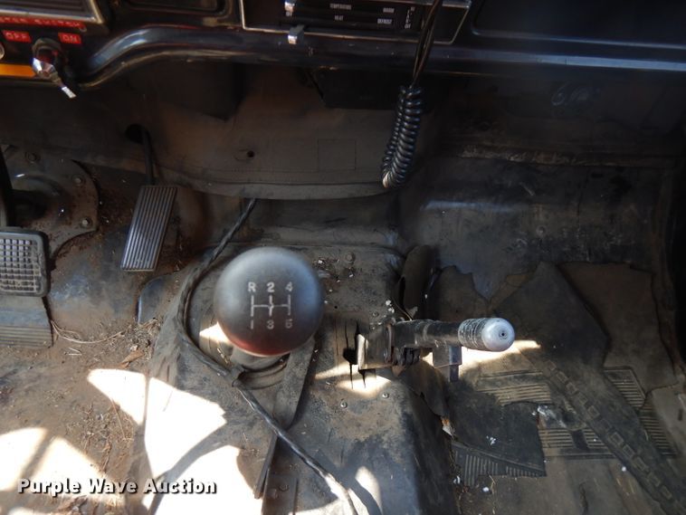 image for item FR9166 1978 Ford F700  pumper fire truck