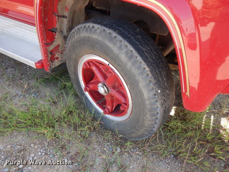 image for item FR9166 1978 Ford F700  pumper fire truck