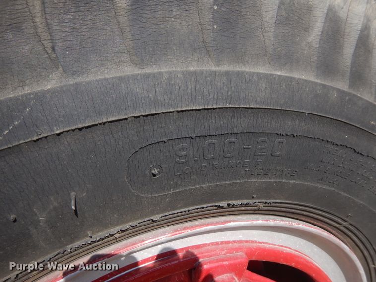 image for item FR9166 1978 Ford F700  pumper fire truck