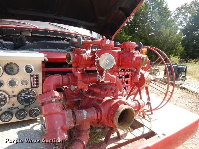 image for item FR9166 1978 Ford F700  pumper fire truck