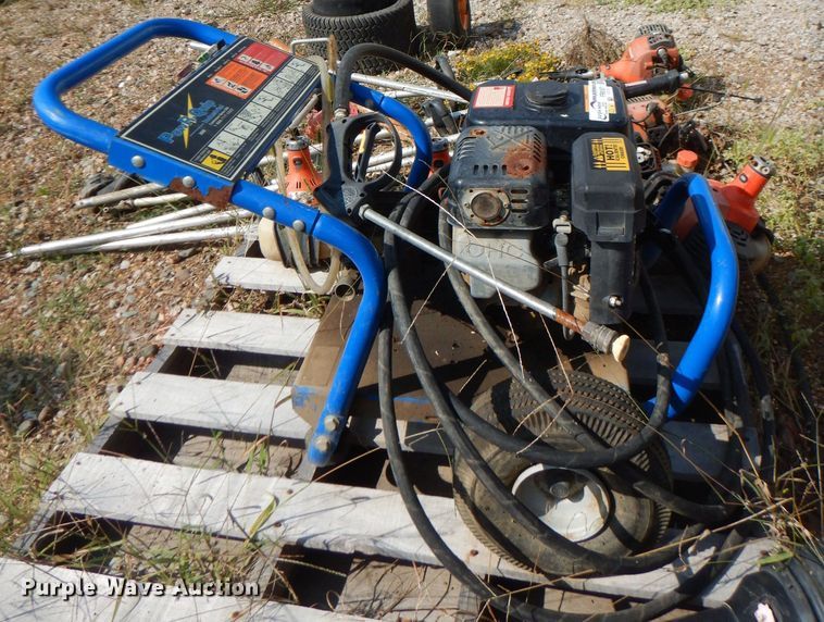 image for item FR9167 Lawn and garden equipment