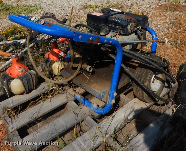 image for item FR9167 Lawn and garden equipment