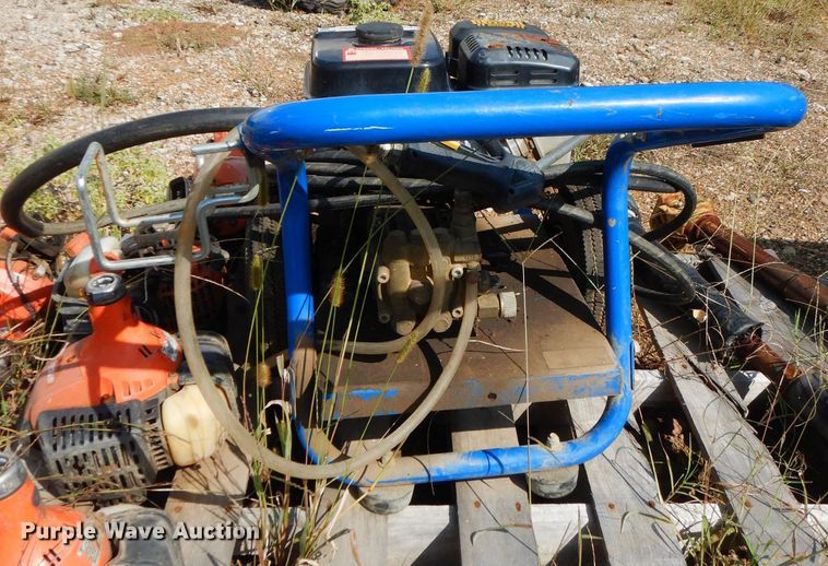 image for item FR9167 Lawn and garden equipment