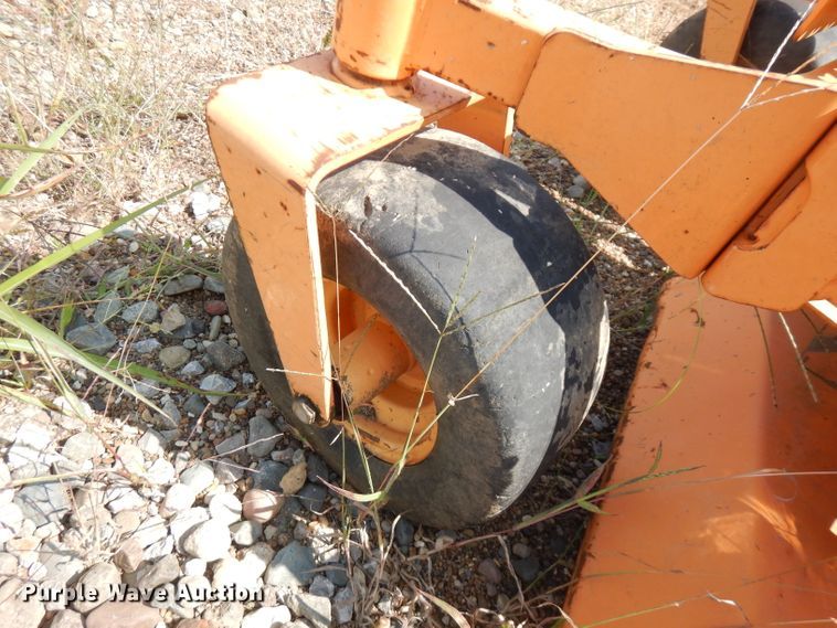 image for item FR9167 Lawn and garden equipment