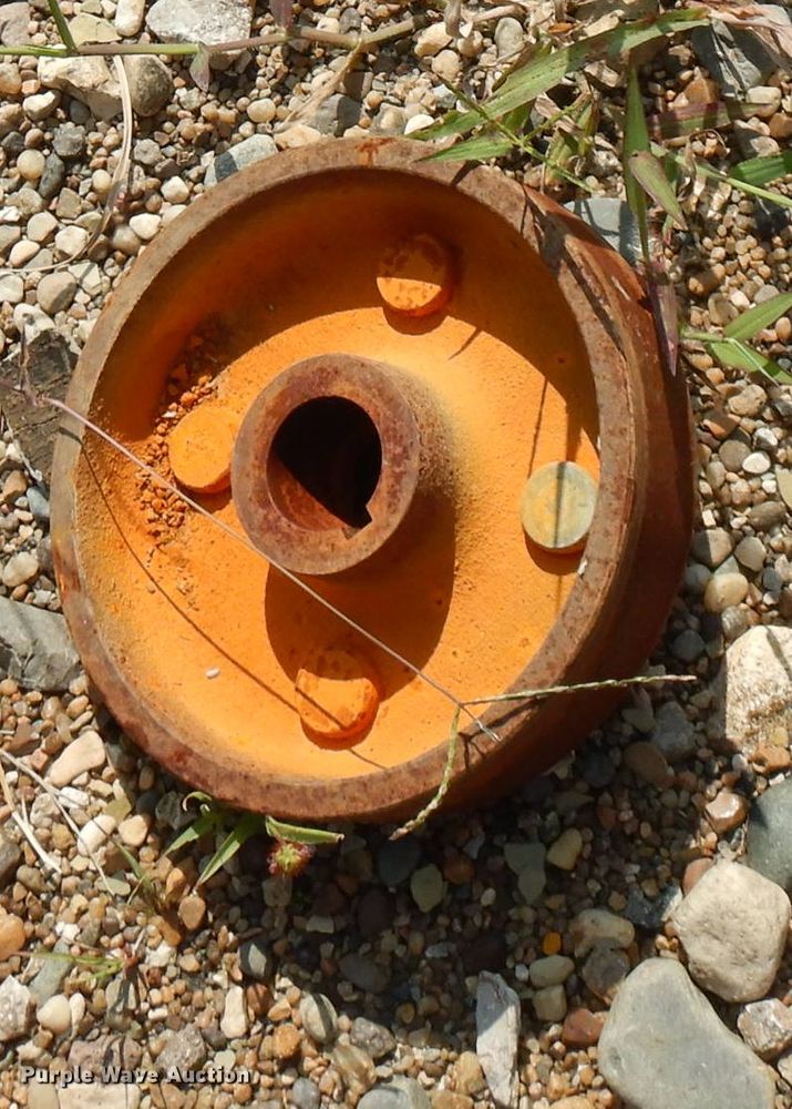 image for item FR9167 Lawn and garden equipment