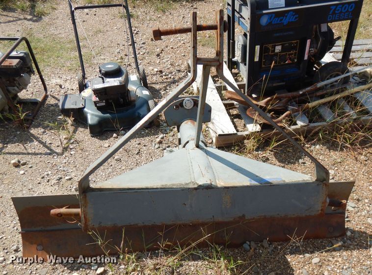 image for item FR9169 New Holland blade