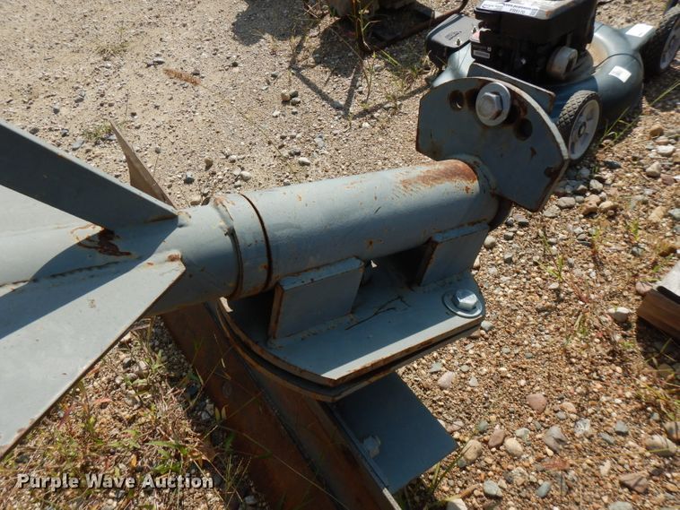 image for item FR9169 New Holland blade