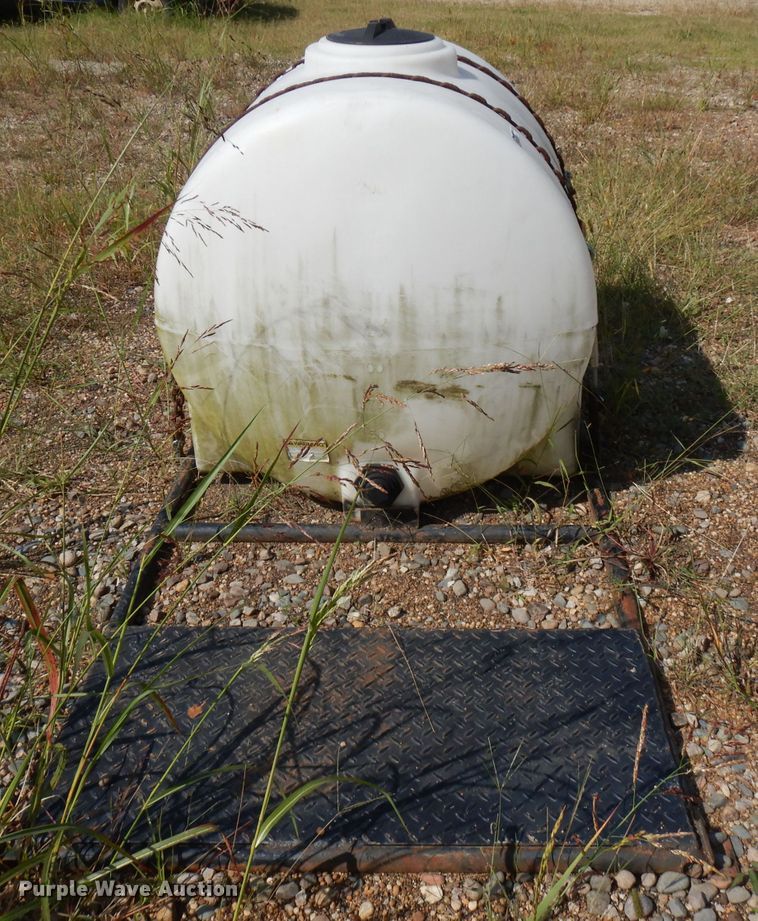 image for item FR9175 Poly tank