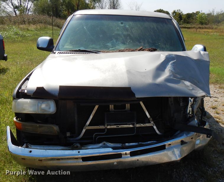 image for item FR9177 2001 Chevrolet Silverado 1500  Ext. Cab pickup truck