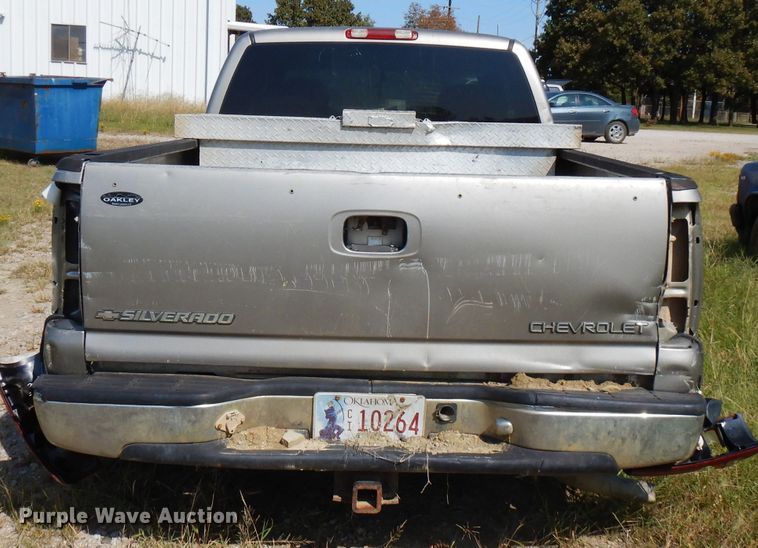 image for item FR9177 2001 Chevrolet Silverado 1500  Ext. Cab pickup truck