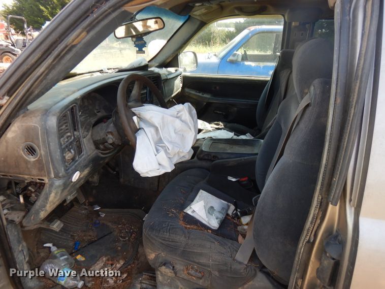 image for item FR9177 2001 Chevrolet Silverado 1500  Ext. Cab pickup truck