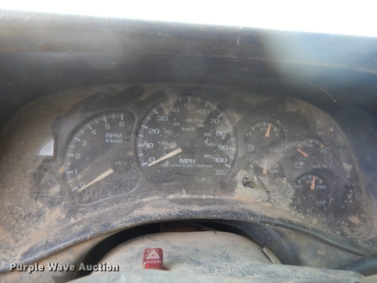 image for item FR9177 2001 Chevrolet Silverado 1500  Ext. Cab pickup truck