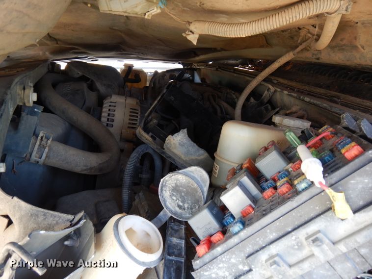 image for item FR9177 2001 Chevrolet Silverado 1500  Ext. Cab pickup truck