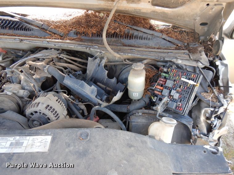 image for item FR9177 2001 Chevrolet Silverado 1500  Ext. Cab pickup truck