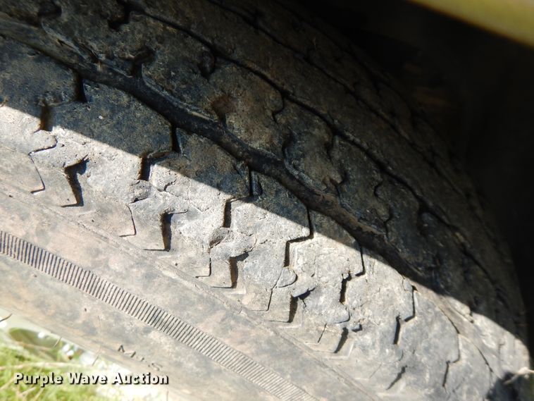 image for item FR9177 2001 Chevrolet Silverado 1500  Ext. Cab pickup truck