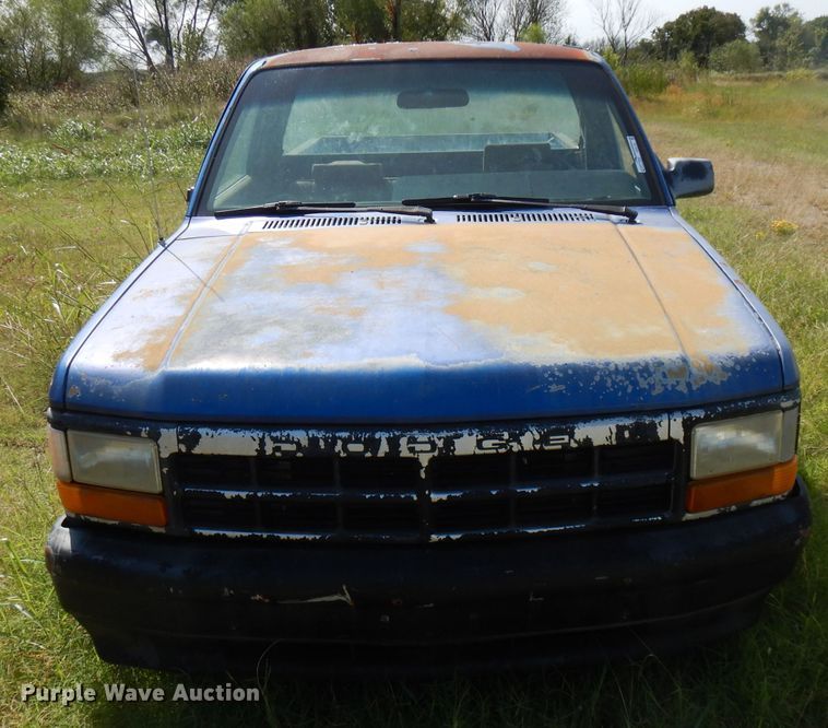 image for item FR9178 1996 Dodge Dakota  pickup truck