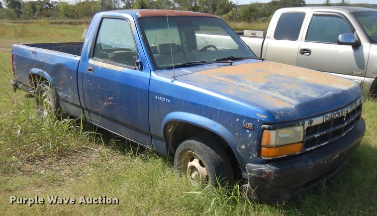 image for item FR9178 1996 Dodge Dakota  pickup truck