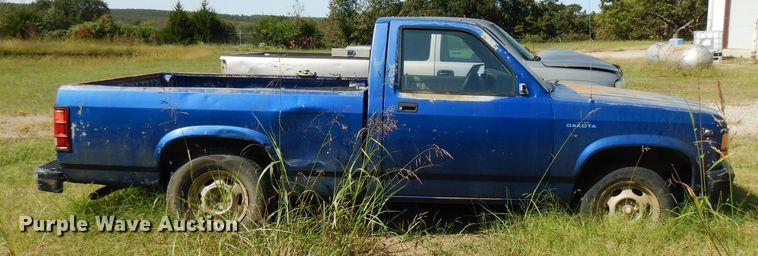 image for item FR9178 1996 Dodge Dakota  pickup truck