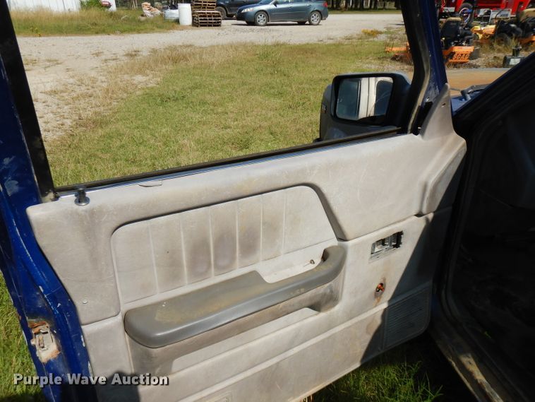 image for item FR9178 1996 Dodge Dakota  pickup truck