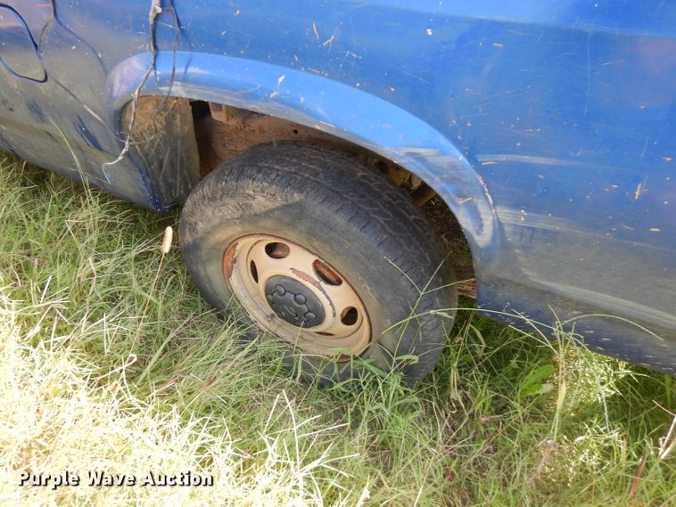 image for item FR9178 1996 Dodge Dakota  pickup truck