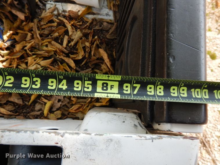 image for item FR9207 2004 Chevrolet Silverado 2500 pickup truck bed