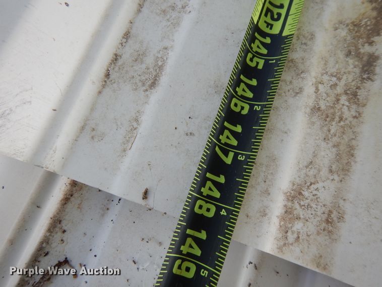 image for item FR9208 Approximately 30 sheets of steel siding/roofing