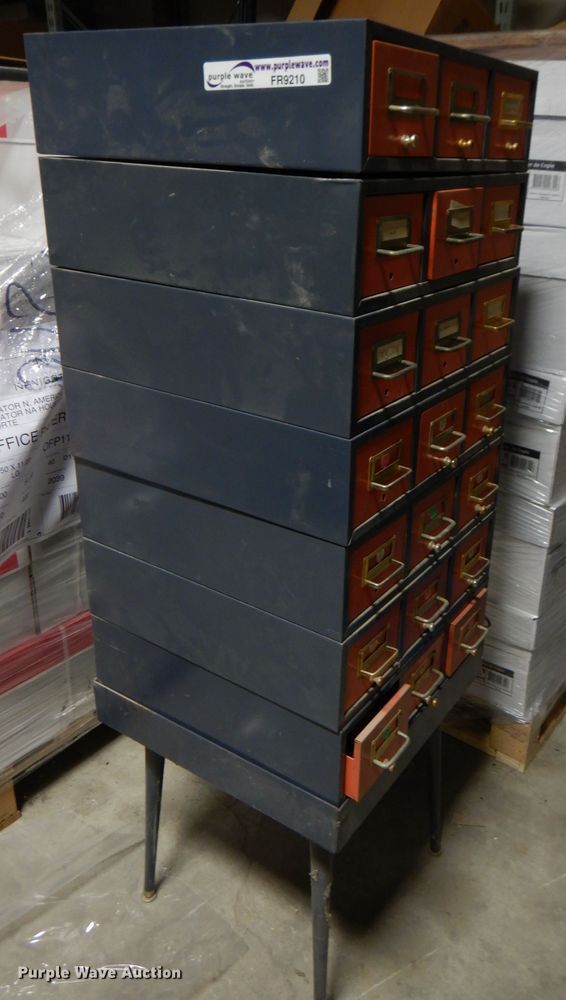 image for item FR9210 (3) storage units