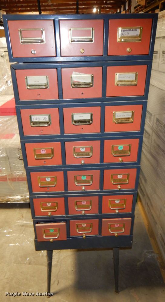 image for item FR9210 (3) storage units