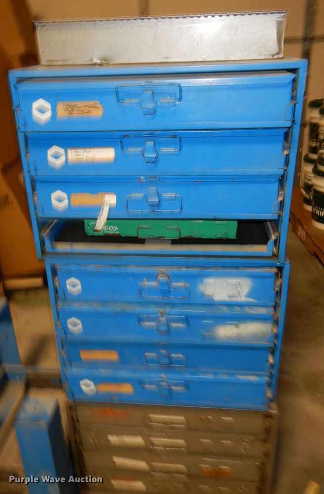 image for item FR9210 (3) storage units
