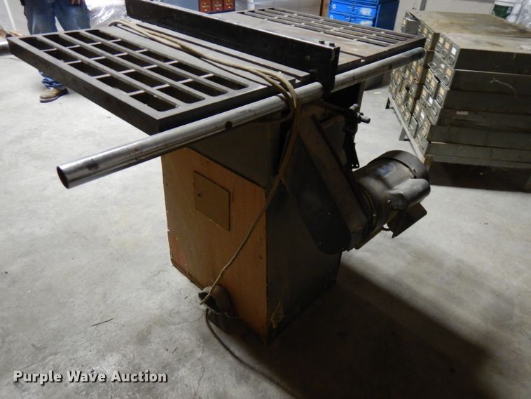 image for item FR9211 AMT 4570 table saw