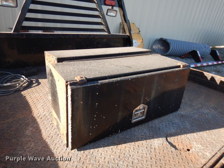 image for item FW9752 Cannonball LLWW hydraulic bale bed