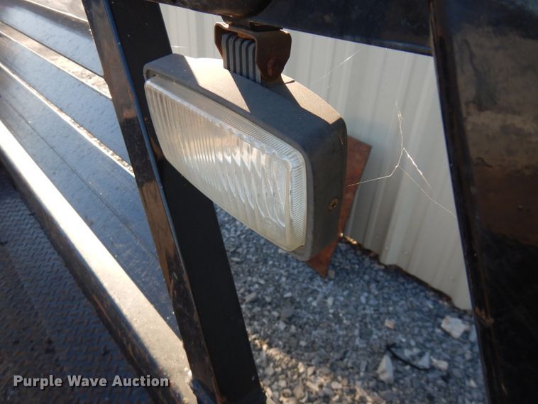 image for item FW9752 Cannonball LLWW hydraulic bale bed