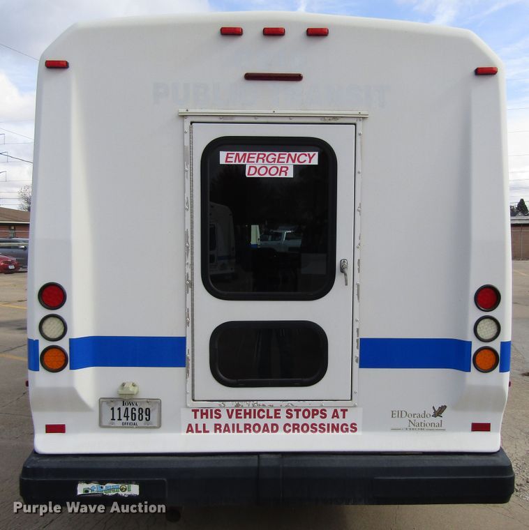 image for item GQ9198 2009 Ford E450  shuttle bus