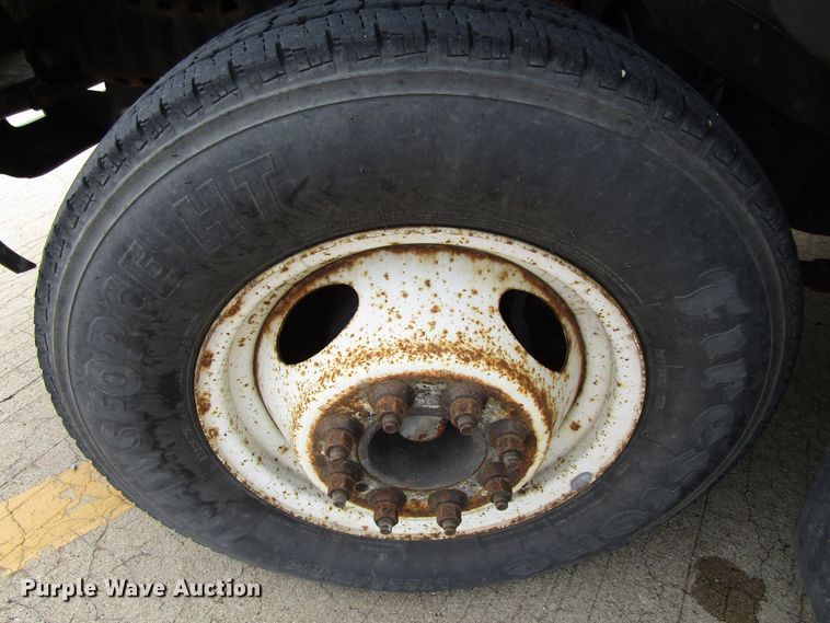 image for item GQ9198 2009 Ford E450  shuttle bus