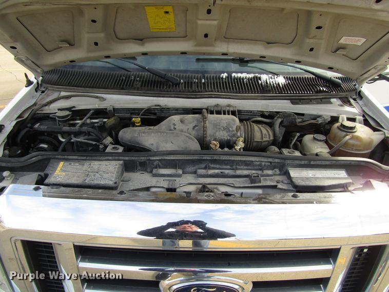 image for item GQ9199 2009 Ford E450  shuttle bus