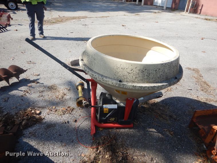 image for item GR9961 Vicon PS203 broadcast spreader