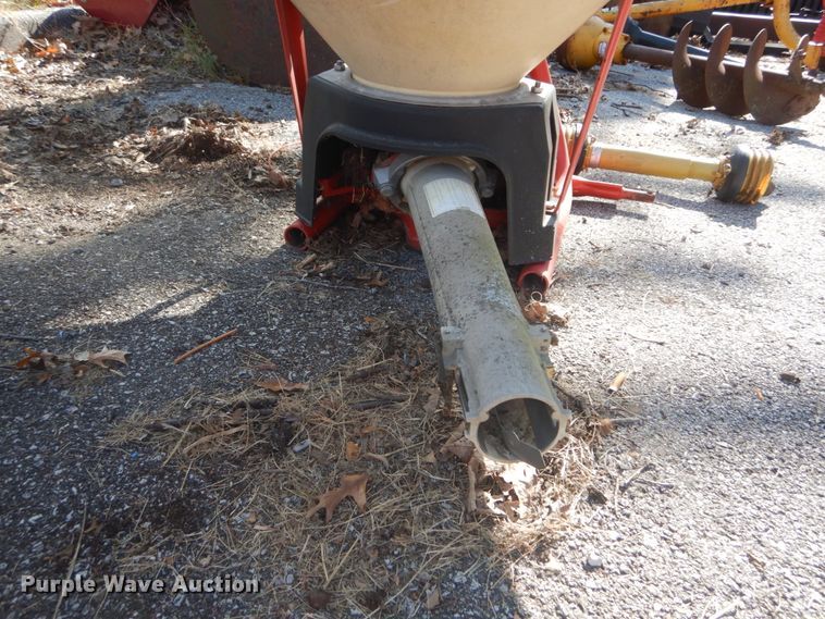 image for item GR9961 Vicon PS203 broadcast spreader