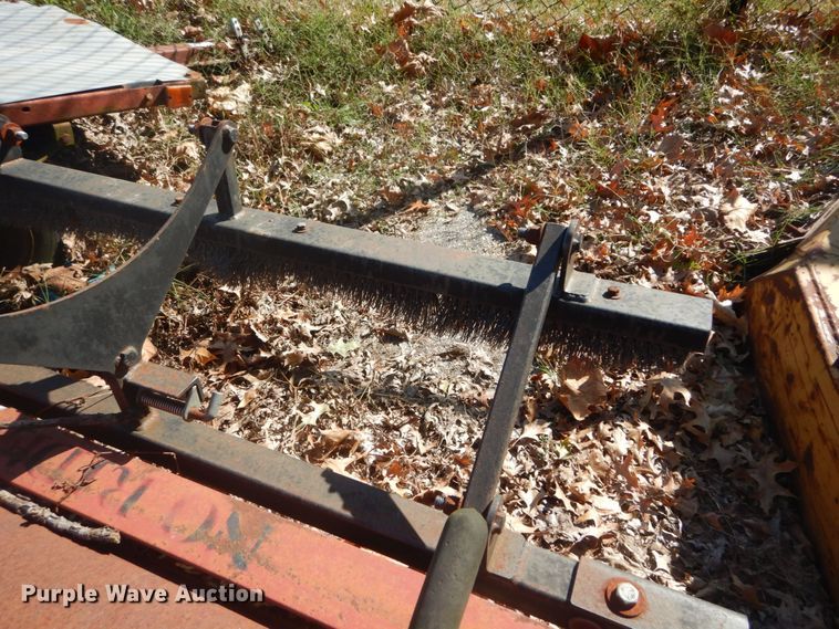 image for item GR9963 Lawn and garden equipment