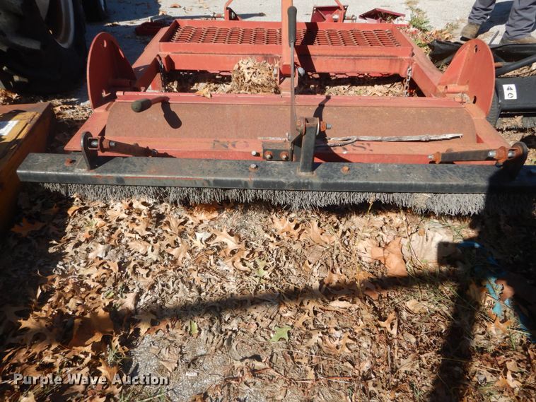 image for item GR9963 Lawn and garden equipment