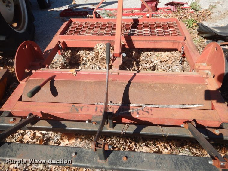 image for item GR9963 Lawn and garden equipment