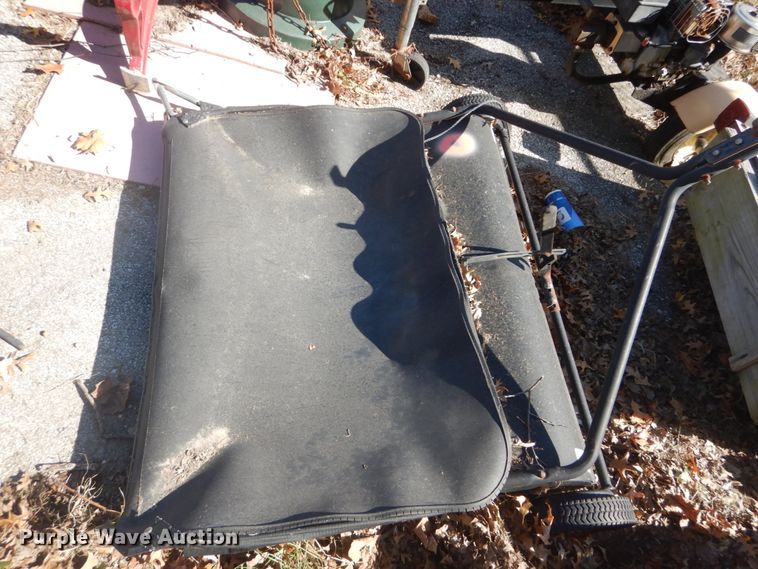 image for item GR9963 Lawn and garden equipment