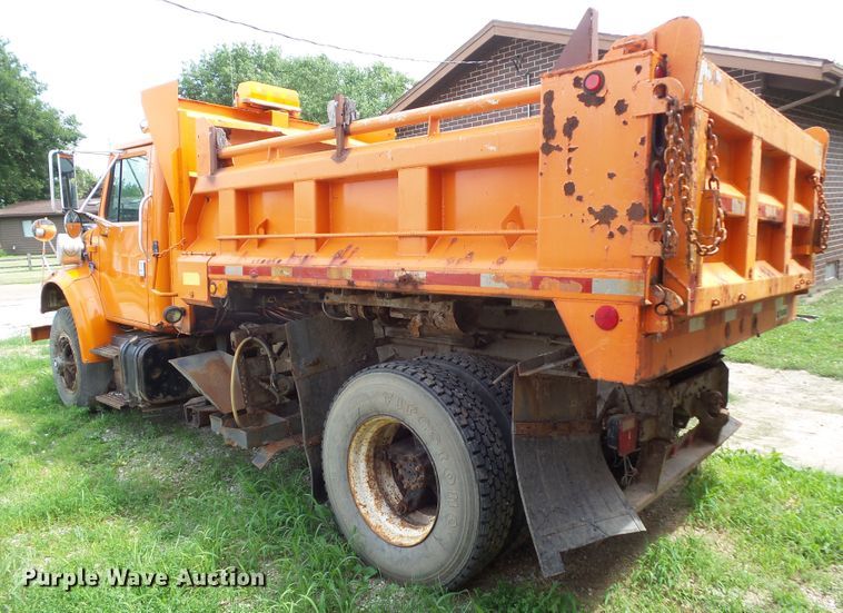 image for item GX9155 1995 International 4700  dump truck
